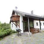 Apartment Frei 1 *