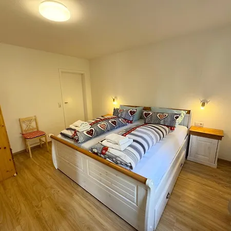 Frei 1 Hinterzarten