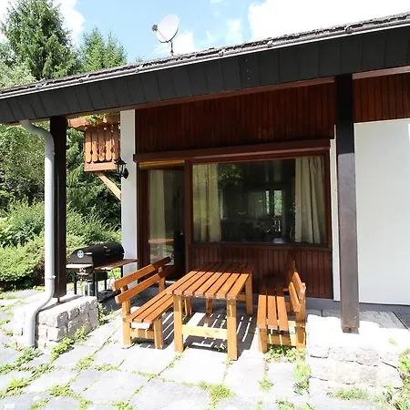 Apartment Frei 1 *