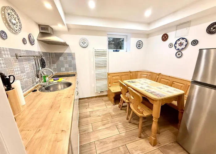 Frei 1 * 힌터짤텐